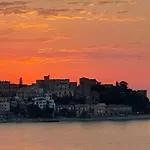 Sunset Breeze *