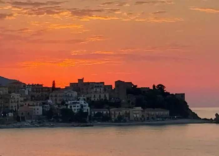 Sunset Breeze *